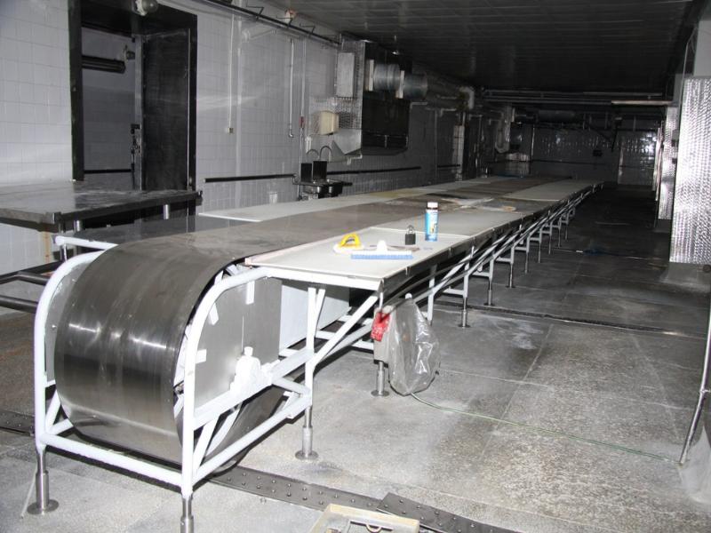 Used Conveyor, working table for Sale (Auction Premium) | NetBid Industrial Auctions